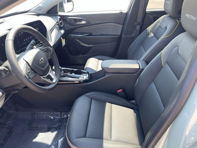 new 2025 Chevrolet Trax car, priced at $25,585