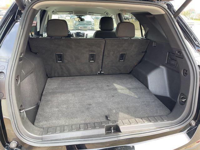 used 2022 Chevrolet Equinox car, priced at $18,025