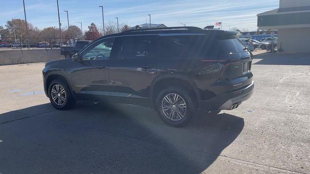 used 2025 Chevrolet Traverse car, priced at $35,495