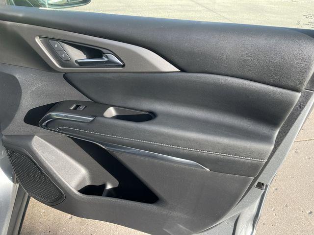 used 2024 Chevrolet Traverse car, priced at $37,195