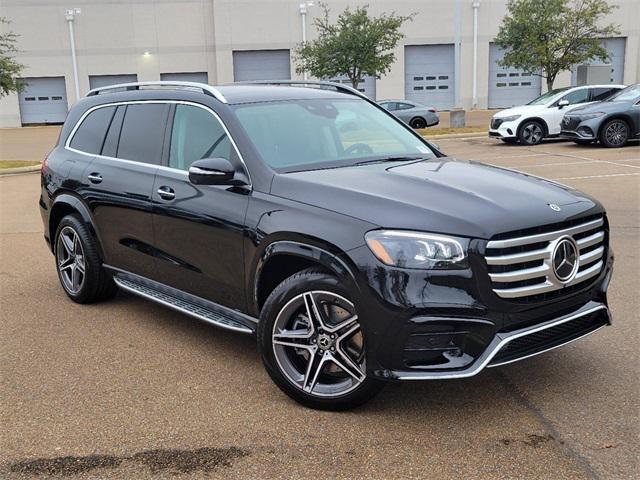 new 2025 Mercedes-Benz GLS 450 car, priced at $99,895