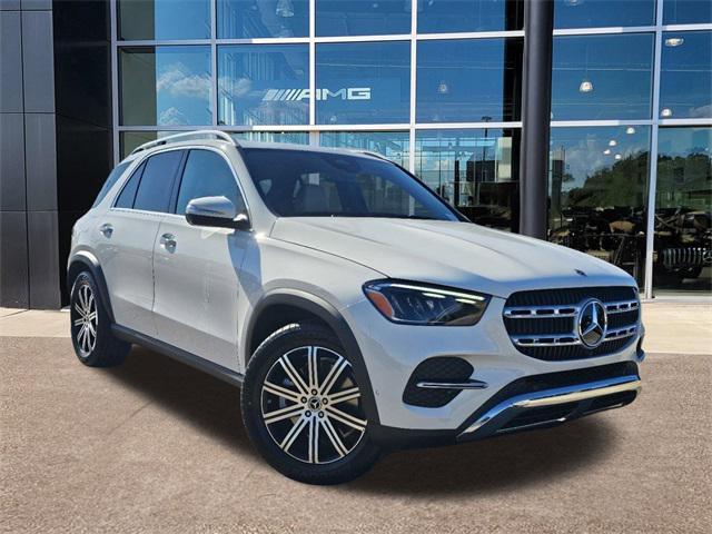 new 2025 Mercedes-Benz GLE 450 car, priced at $73,745