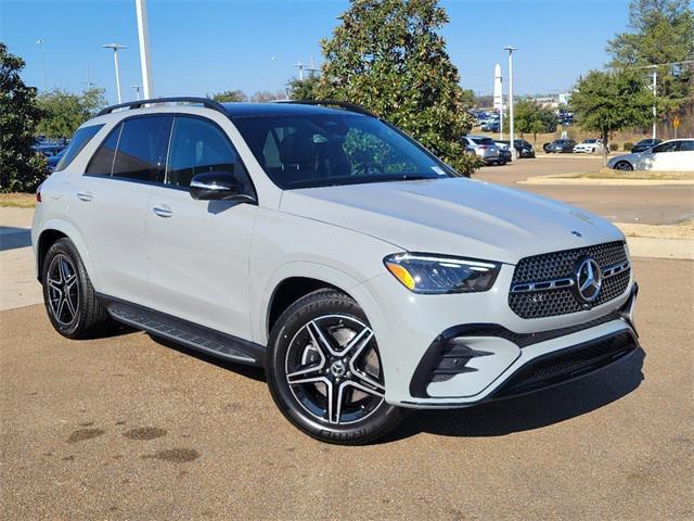 new 2025 Mercedes-Benz GLE 450 car, priced at $83,430