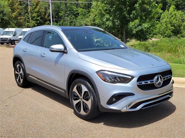 new 2025 Mercedes-Benz GLA 250 car, priced at $50,695