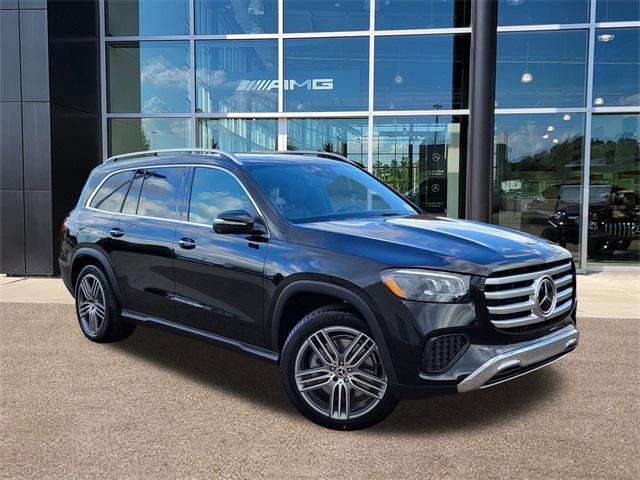 new 2025 Mercedes-Benz GLS 450 car, priced at $91,945