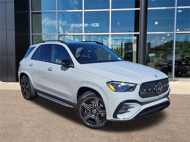 new 2025 Mercedes-Benz GLE 450 car, priced at $85,700