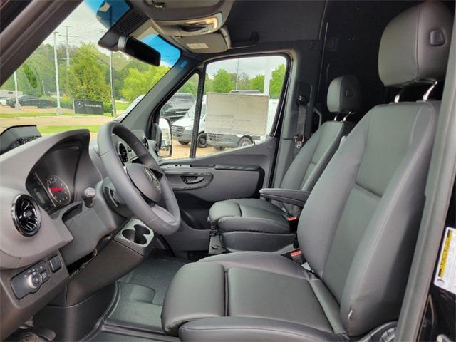 new 2025 Mercedes-Benz Sprinter 2500 car, priced at $67,193