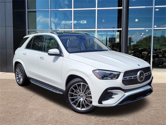 new 2024 Mercedes-Benz GLE 580 car, priced at $101,970