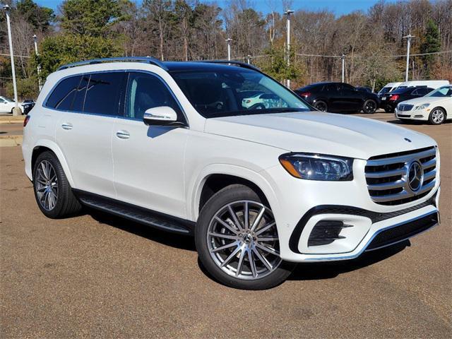 new 2025 Mercedes-Benz GLS 450 car, priced at $103,935