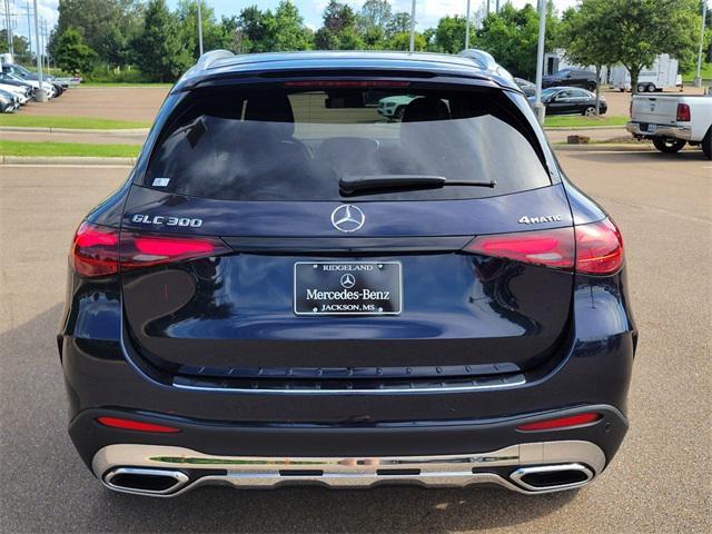 new 2024 Mercedes-Benz GLC 300 car, priced at $62,125