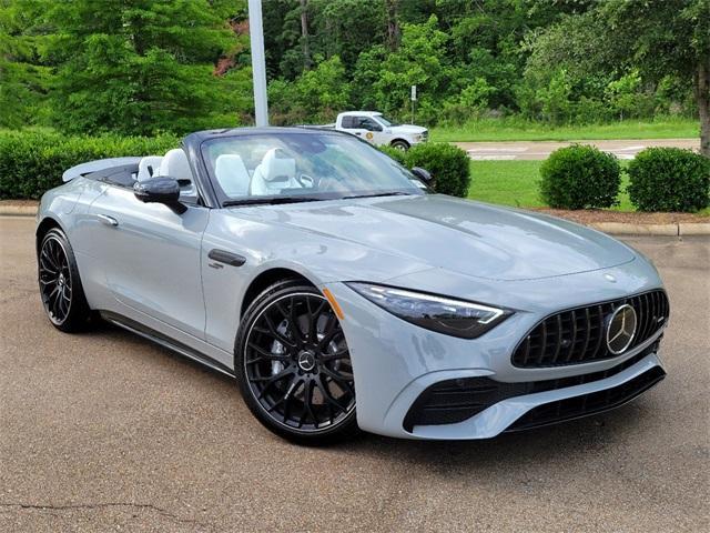 new 2023 Mercedes-Benz AMG SL 43 car, priced at $123,885