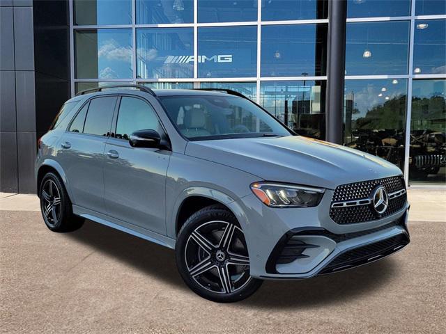 new 2025 Mercedes-Benz GLE 450 car, priced at $83,720