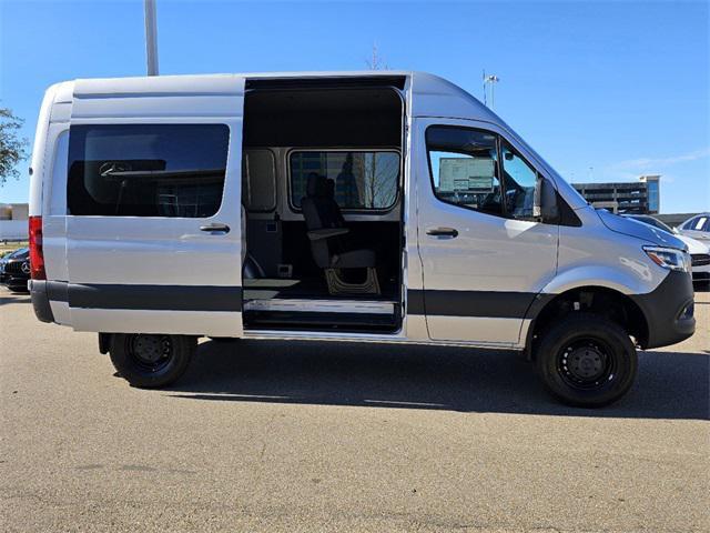 new 2024 Mercedes-Benz Sprinter 2500 car, priced at $78,106