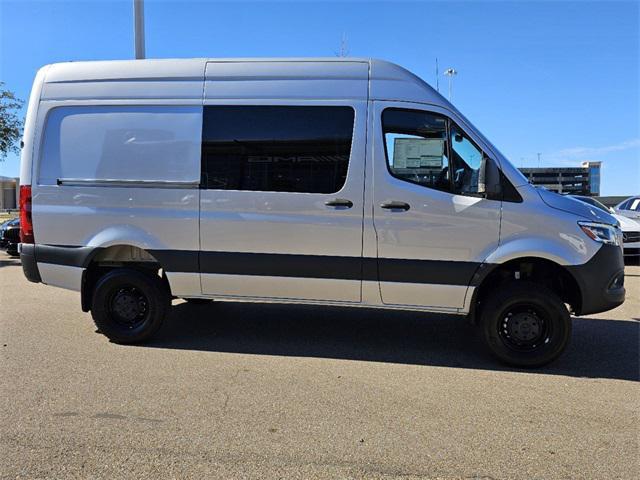 new 2024 Mercedes-Benz Sprinter 2500 car, priced at $78,106