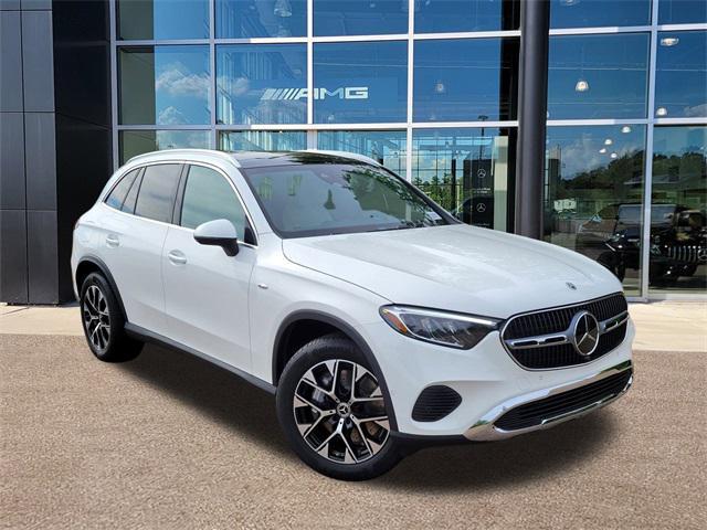 new 2025 Mercedes-Benz GLC 350e car, priced at $68,225