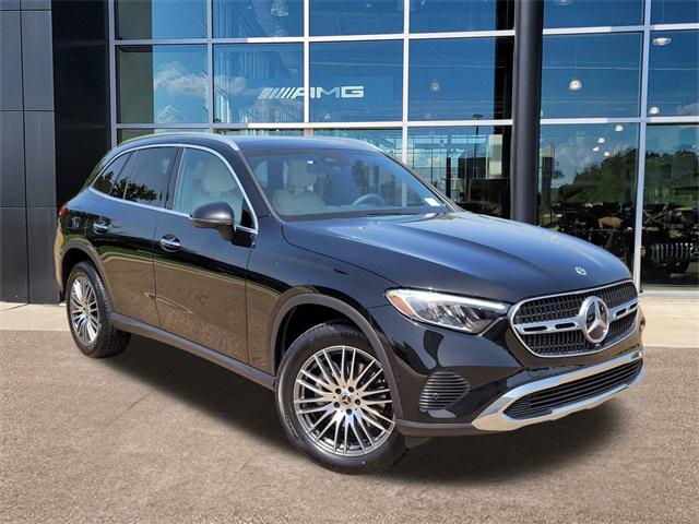 new 2024 Mercedes-Benz GLC 300 car, priced at $55,490