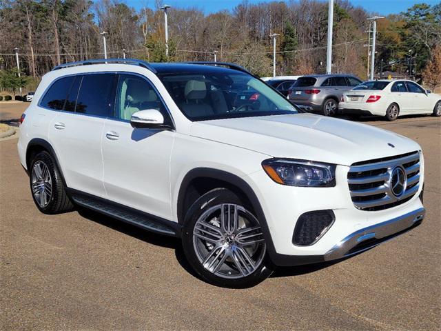 new 2025 Mercedes-Benz GLS 450 car, priced at $92,615