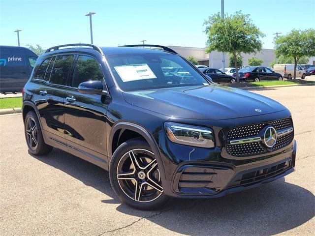 new 2024 Mercedes-Benz GLB 250 car, priced at $52,625