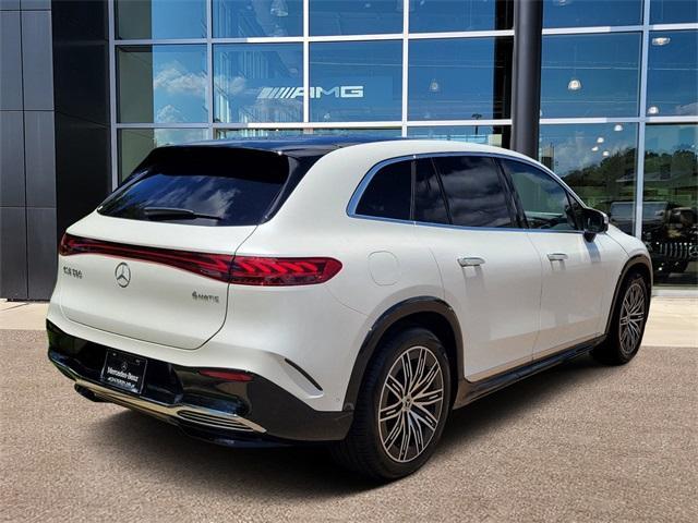 new 2023 Mercedes-Benz EQS 580 car, priced at $139,300