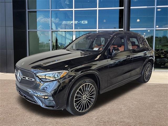 new 2024 Mercedes-Benz GLC 300 car, priced at $58,975