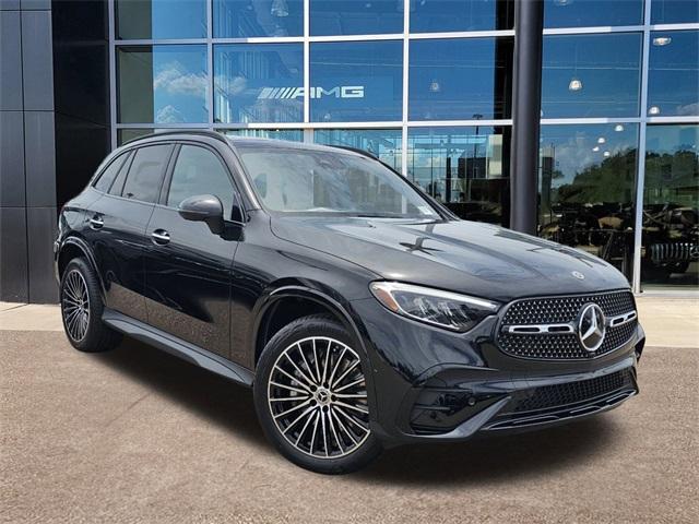 new 2024 Mercedes-Benz GLC 300 car, priced at $58,975