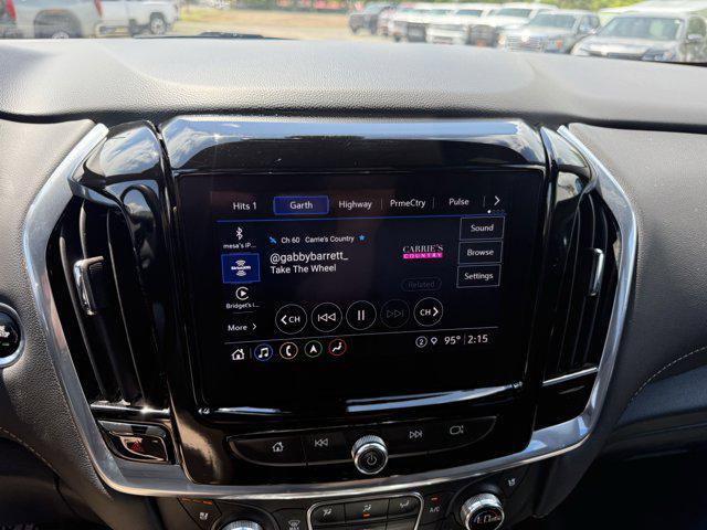 used 2022 Chevrolet Traverse car, priced at $36,995