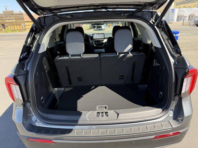 new 2025 Ford Explorer car, priced at $47,600