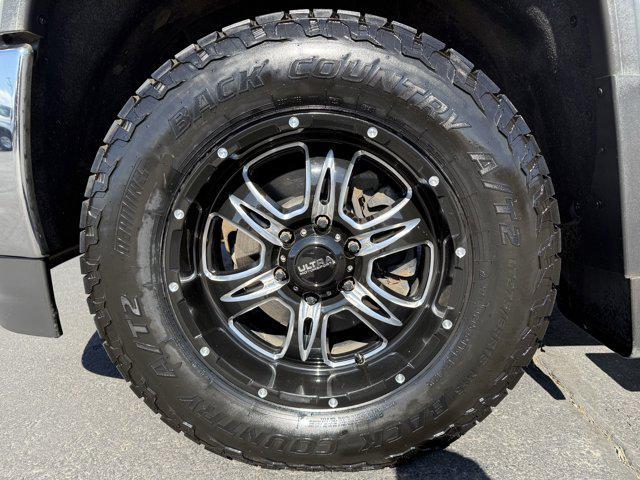 used 2018 GMC Sierra 1500 car, priced at $32,995