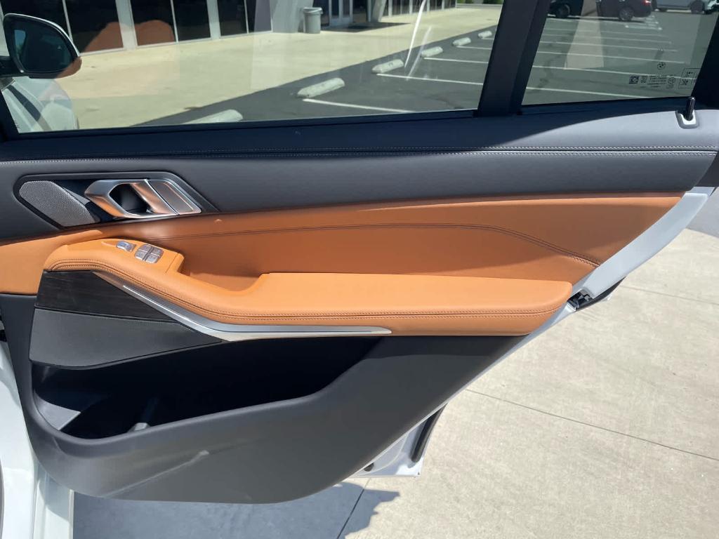 new 2026 BMW X7 car, priced at $94,265