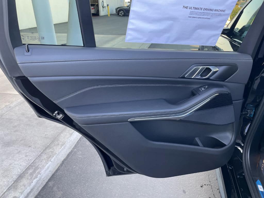 new 2026 BMW X7 car, priced at $97,905