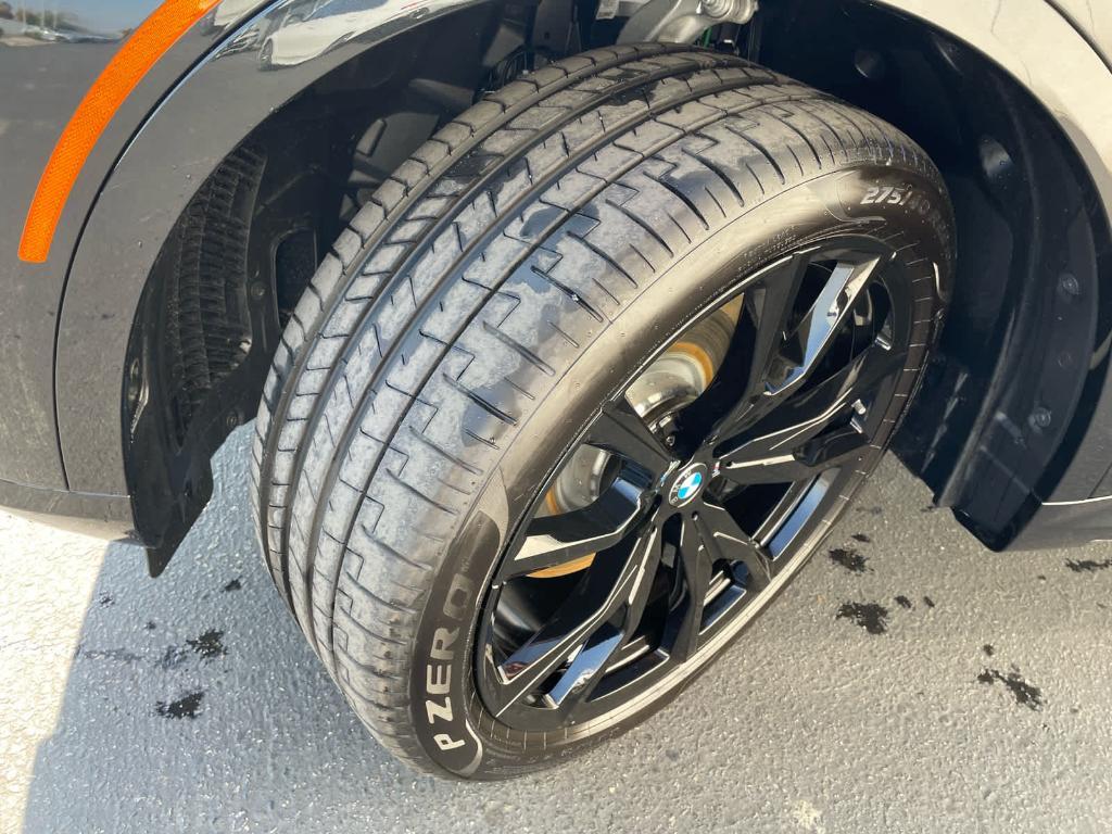 new 2026 BMW X7 car, priced at $97,905