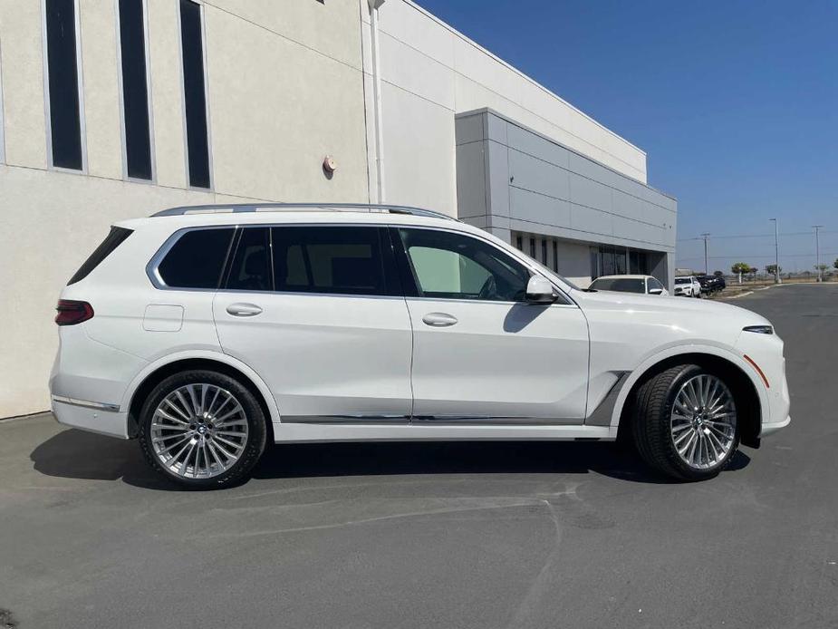 new 2025 BMW X7 car, priced at $95,085