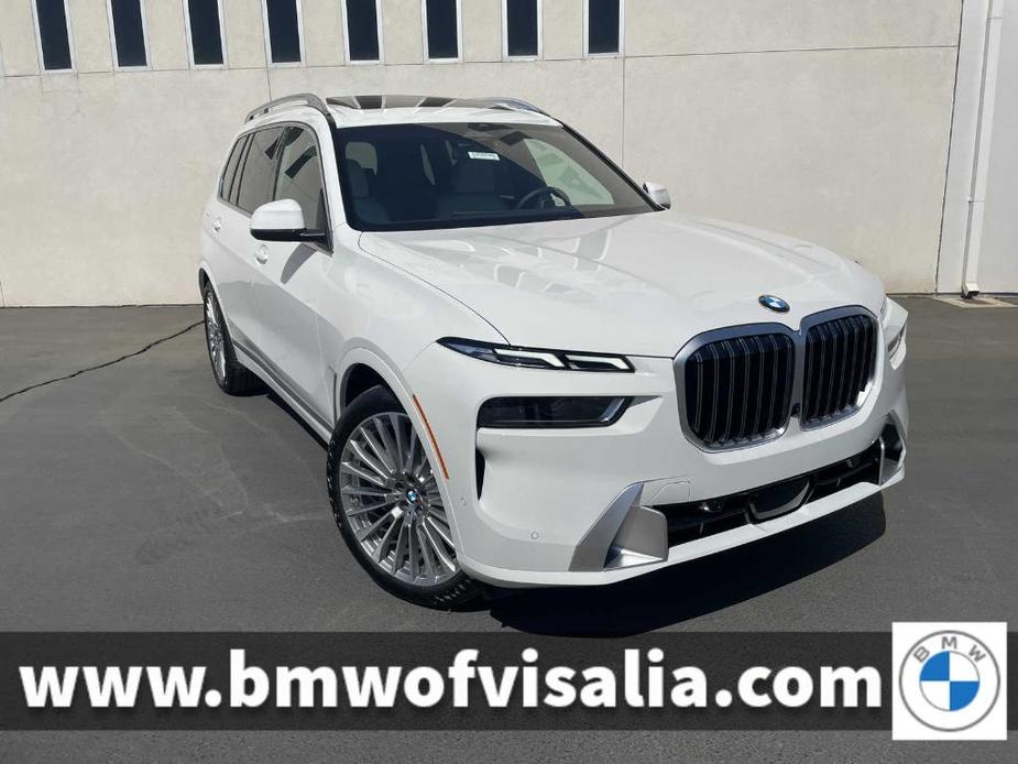 new 2025 BMW X7 car, priced at $95,085