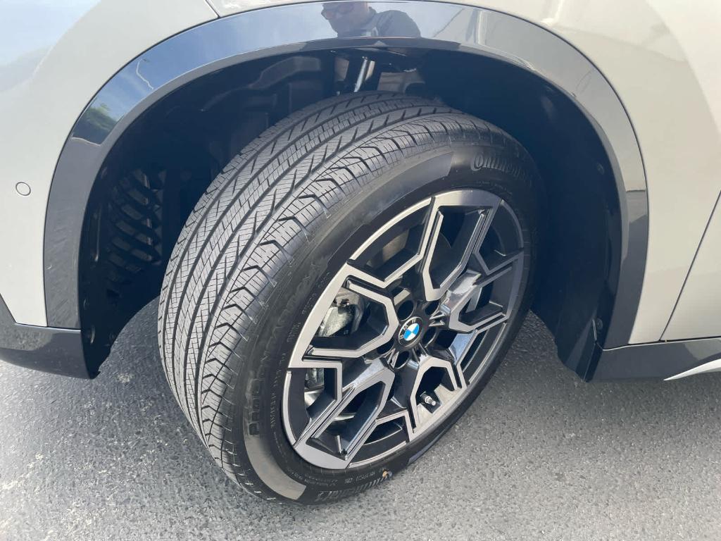 new 2025 BMW X1 car, priced at $51,065