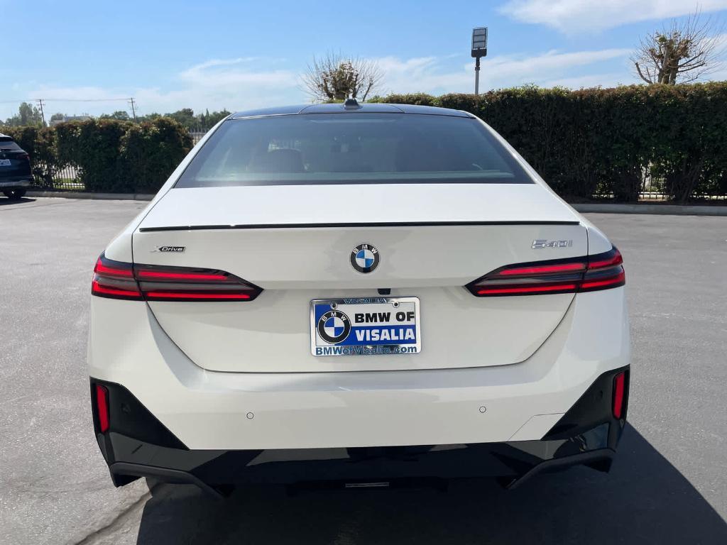 new 2025 BMW 540 car, priced at $78,375