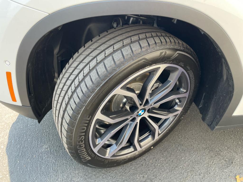 new 2025 BMW X4 car, priced at $63,865