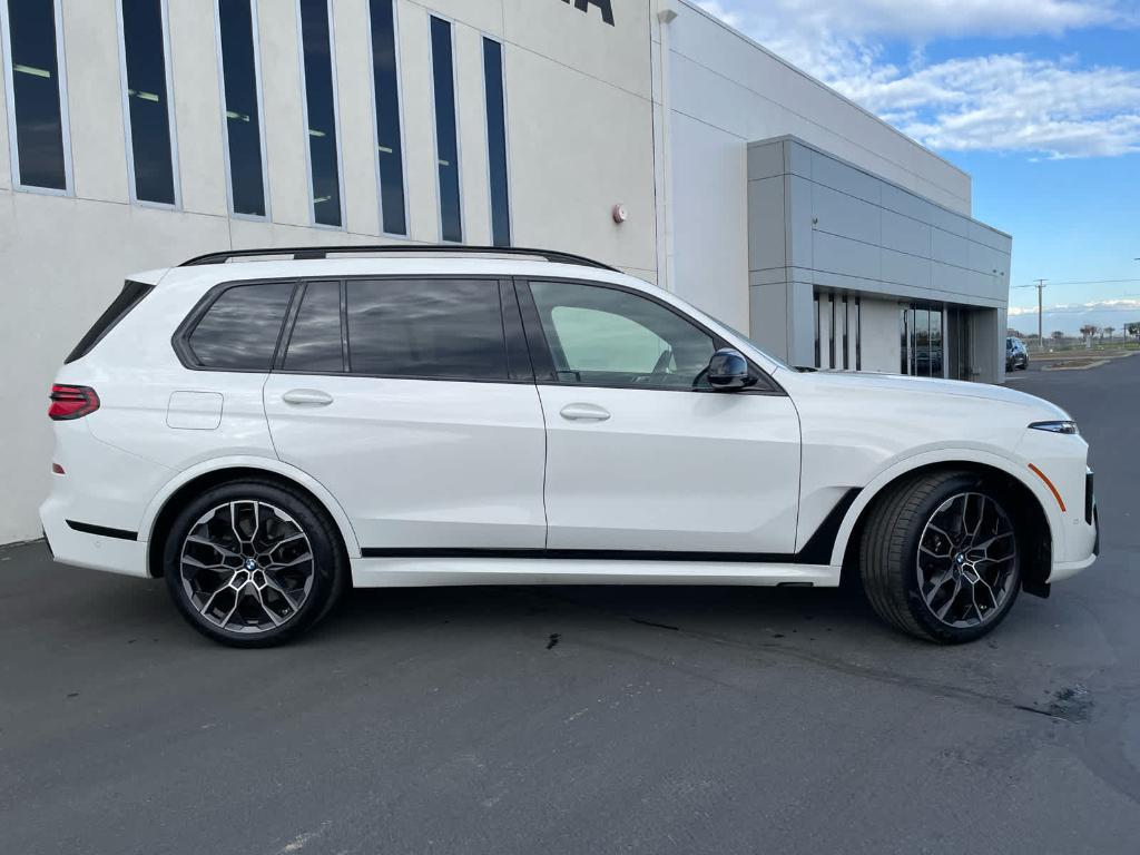 new 2025 BMW X7 car, priced at $113,245