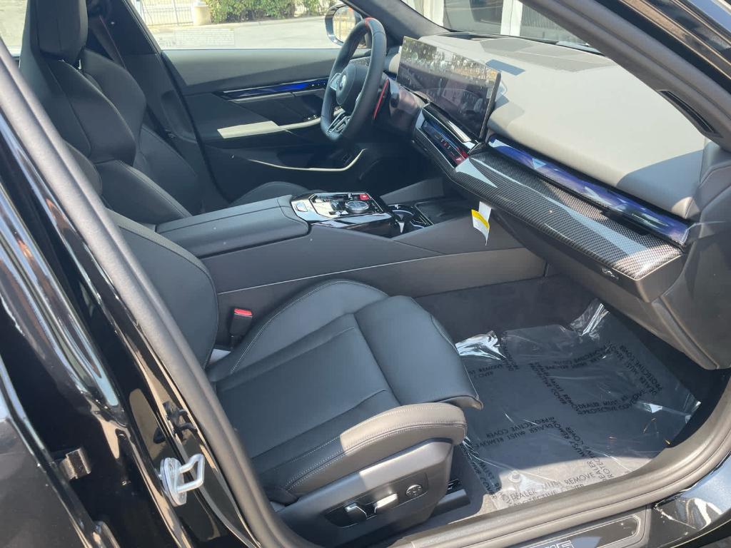 new 2025 BMW M5 car, priced at $129,775