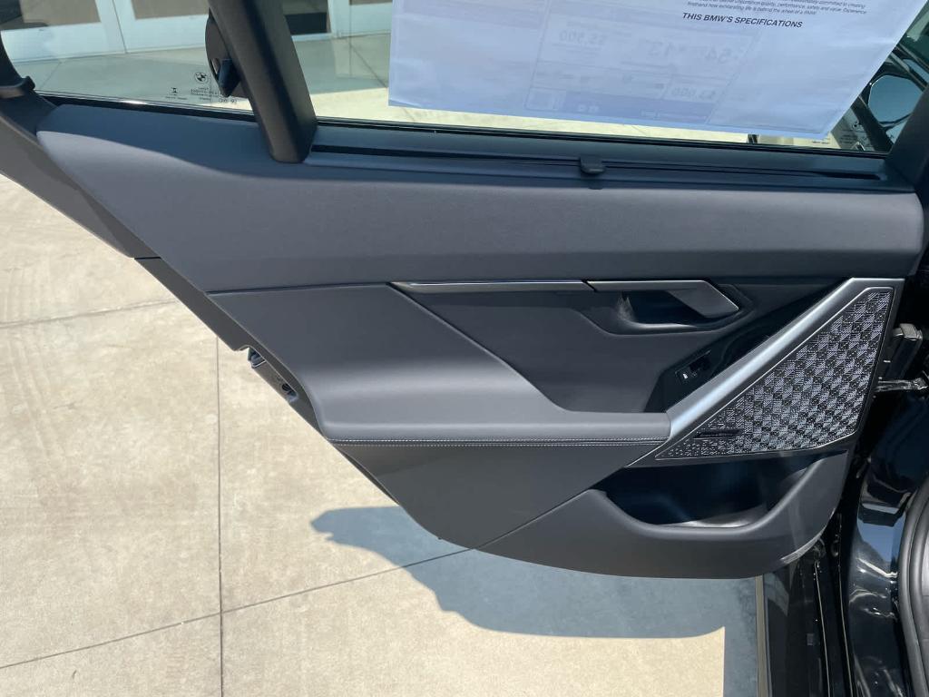 new 2025 BMW M5 car, priced at $129,775