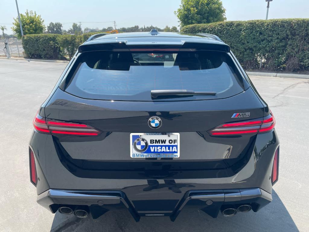 new 2025 BMW M5 car, priced at $129,775