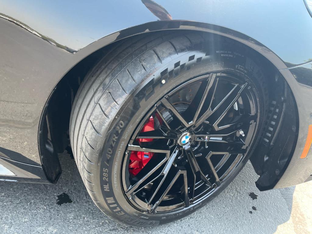 new 2025 BMW M5 car, priced at $129,775