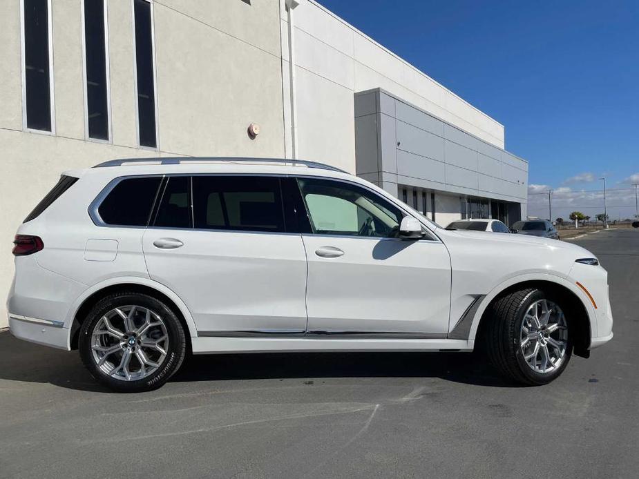 new 2025 BMW X7 car, priced at $90,050