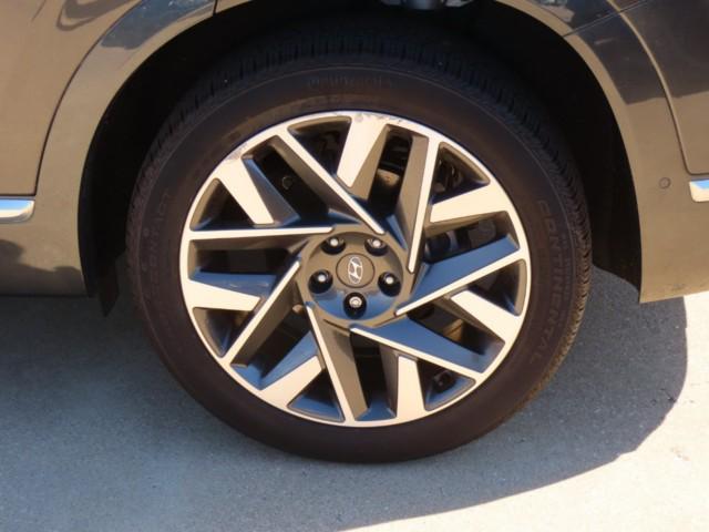 used 2022 Hyundai Santa Fe car, priced at $29,911