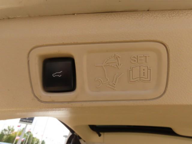 used 2020 Lincoln Navigator car, priced at $32,911