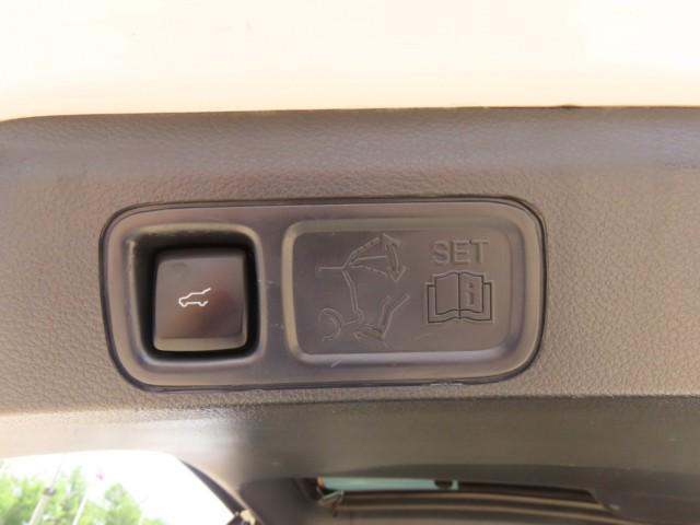 used 2022 Lincoln Navigator car