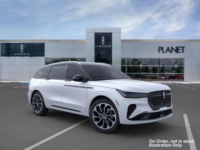 new 2025 Lincoln Nautilus car