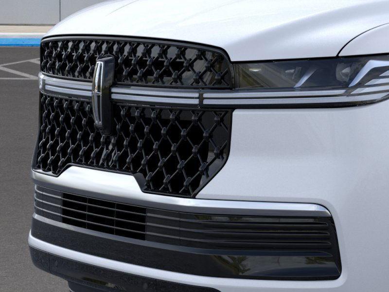 new 2025 Lincoln Navigator car, priced at $105,542