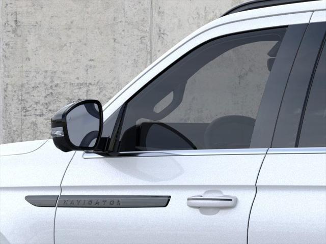 new 2025 Lincoln Navigator car, priced at $103,625