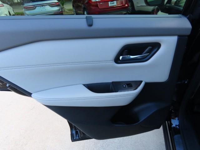 used 2023 Nissan Rogue car, priced at $26,911