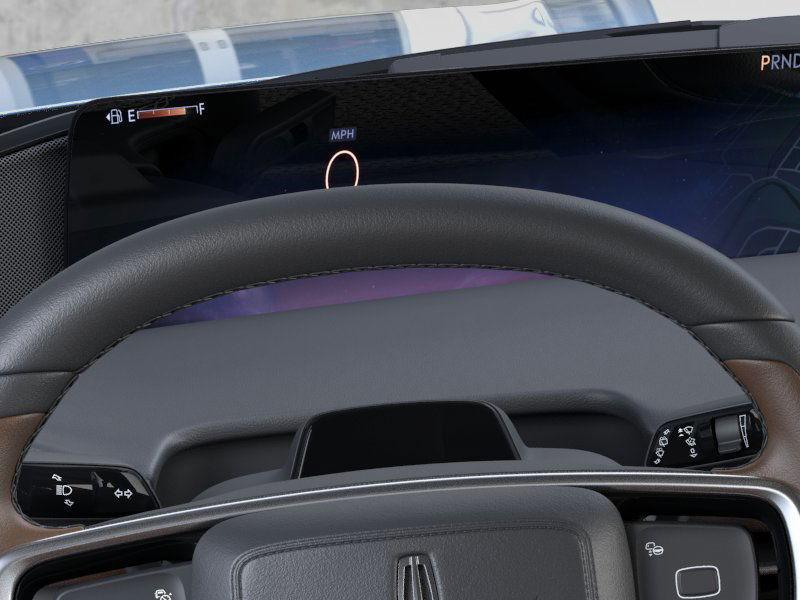 new 2025 Lincoln Navigator car, priced at $98,206